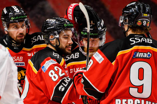 Luleås Chris Desousa jublar