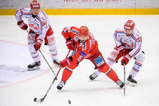 Modos Jesper Dahlroth i en kamp mot Timrås Jonathan