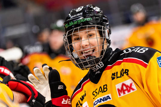 Luleås Fabian Lysell jublar