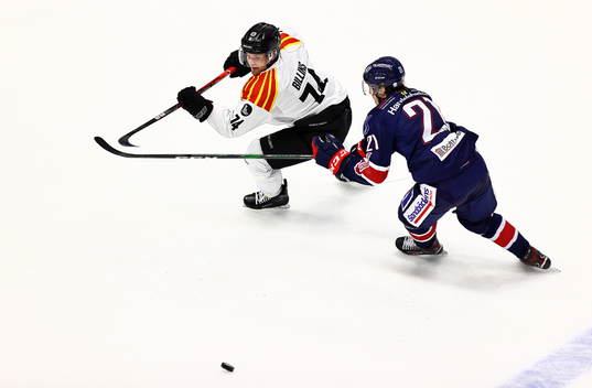 Brynäs Chad Billins och Linköpings Daniel Ljungman