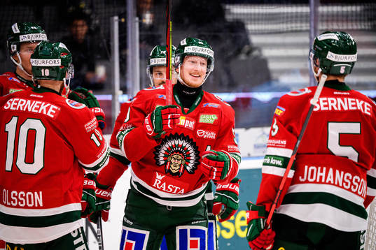 Frölundas Simon Hjalmarsson jublar