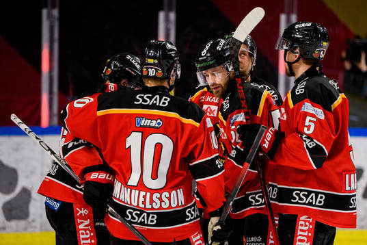 Luleås Daniel Sondell jublar