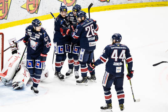 Linköpings Jarno Kärki jublar