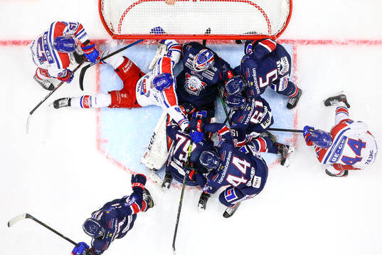 Röra framför Linköpings mål