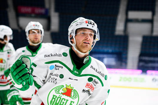 Rögles Simon Ryfors jublar