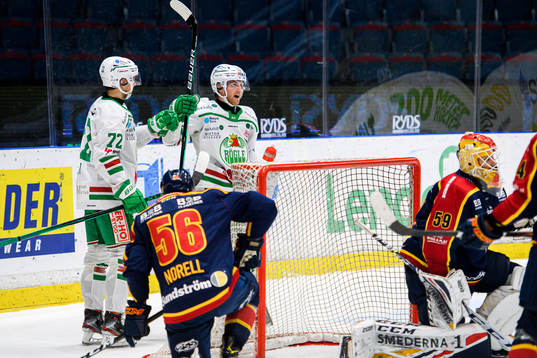 Rögles Simon Ryfors jublar