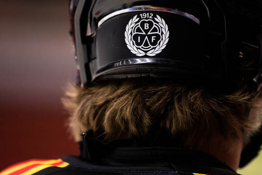 Brynäs emblem på en hjälm