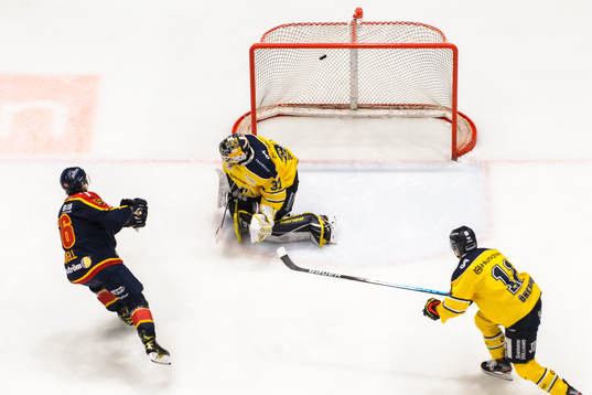 s målvakt Jonas Gunnarsson