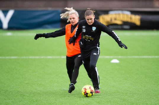 Lotta Ökvist och Hanna Wijk