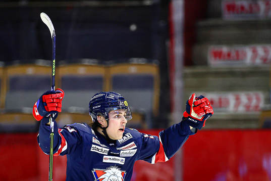 Linköpings Max Lindroth jublar