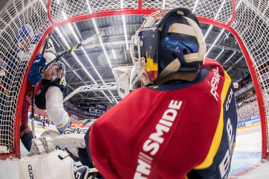 Leksands Mattias Ritola och Djurgårdens Marcus Högström