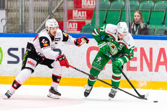 Rögles Joey LaLeggia och Malmö Redhawks Jesper Jensen Aabo