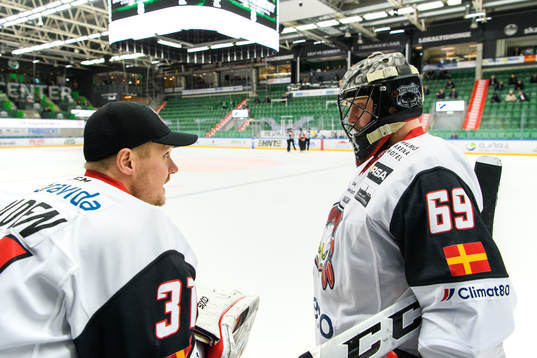 Malmö Redhawks målvakt Lars Volden och målvakt Oscar