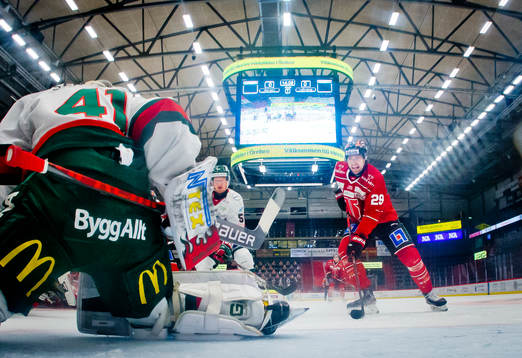 Frölundas målvakt Niklas Rubin och Simon Hjalmarsson och