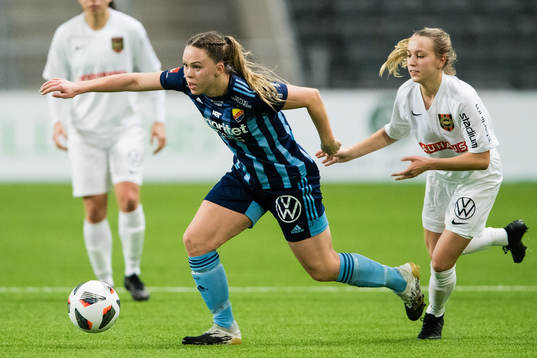 Djurgårdens Hanna Ekengren och Brommapojkarnas Sara