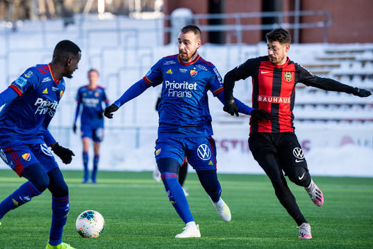 Djurgårdens Dzenis Kozica och Brommapojkarnas David Zlotnik