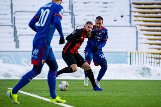 Brommapojkarnas Ali Suljic och Djurgårdens Dzenis Kozica