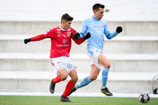Kalmars Nils Fröling och Malmö FFs Jonas Knudsen