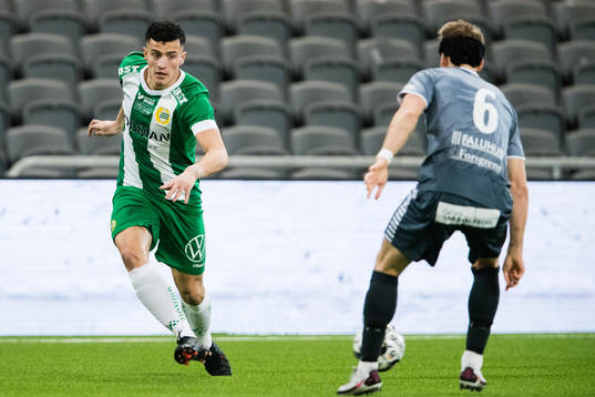 Hammarbys Astrit Selmani och Brages Bjarni Mark Antonsson