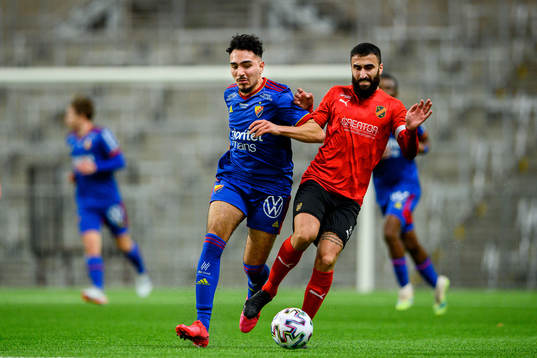 Djurgårdens Alexandros Garcia-Tsotidis och Vasalunds Philip Berglund