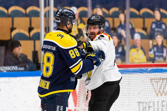 s Jesper Kokkonen och Brynäs Simon Bertilsson