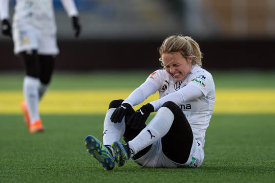 Rosengårds Mimmi Larsson har ont