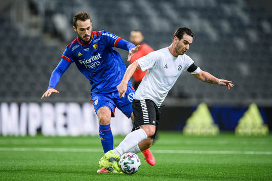 Djurgårdens Emir Kujovic och Örebros Nordin Gerzic