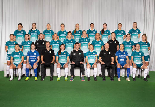  Rebecca Cameras, Anna Scavo, Michaela Larsson, Lisa Johansson, Anna Larsson, Alexandra Roholt, Olivia Sultán, Ebba Ranieli, Melissa Davin. Mittenledet från vänster: Ina Österlind, Felicia De Feo, matrialare Gunilla Flogberg, Pernilla Milton, Taylor Townsend, Ebba Handfast, Stina Jensen, fys Isa Gullbekk, Isabelle Asplund, Elsa Blomgren. Sittande från vänster: Lisa Johansson, Tea Olin, assisterande tränare Fredrik Gustafsson, Tove Lorén, huvudtränare Lars Petter Björk, Moa Jarl, målvaktstränare Fredrik Smith, Karolina B Stenman, Alma Öberg.