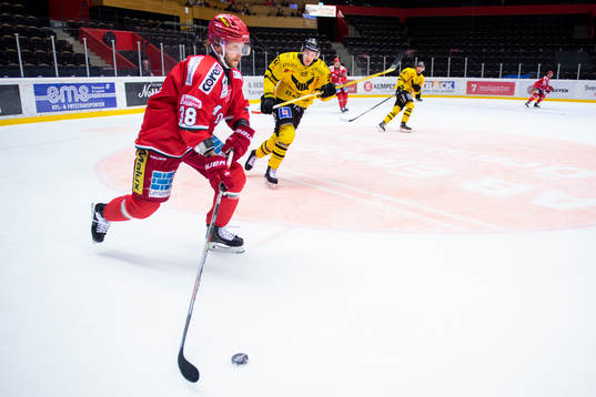 Modos Alexander Ytterell och Västerås Sebastian Benker