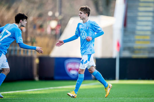 Malmö FFs Hugo Bolin byts ut och in kommer August Karlin