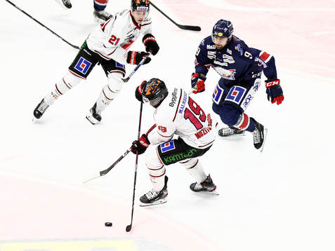 Örebros Daniel Muzito Bagenda och Linköpings Mikael