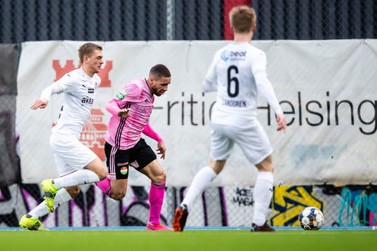 Helsingborgs Dennis Olsson och Dalkurds Alex Simovski