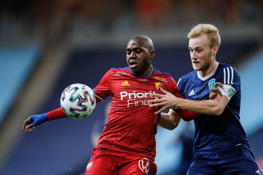 Djurgårdens Edward Chilufya och Umeås Jens Stigedahl