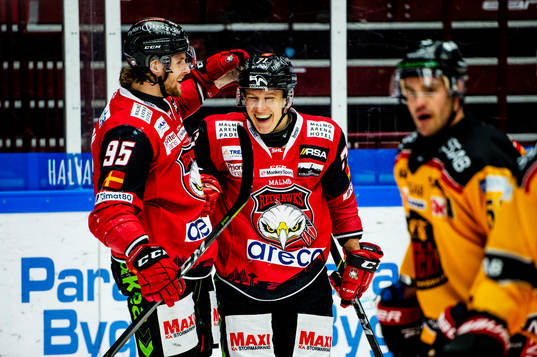 Malmö Redhawks Jan-Mikael Järvinen jublar