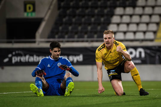 Elfsborgs Per Frick jublar efter 1-2