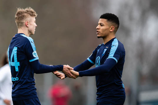 Malmö FFs Hugo Bolin och Romain Gall jublar