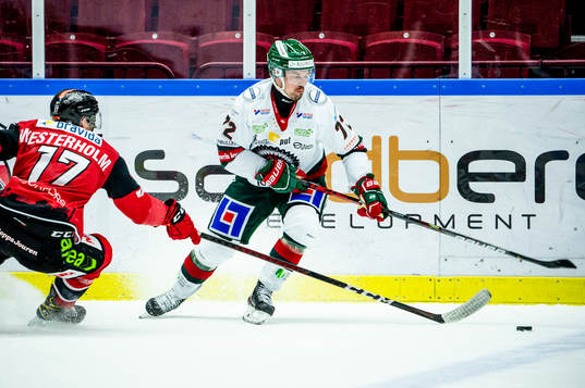 Frölundas Patrik Carlsson mot Malmö Redhawks Pathrik