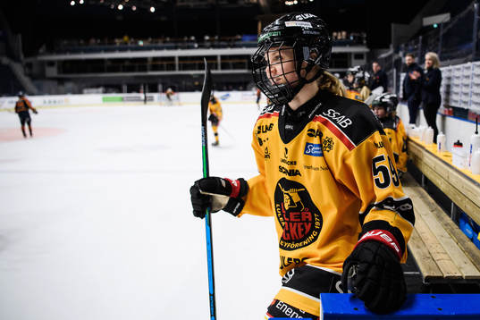 Luleås Johanna Olofsson jublar