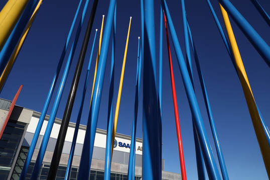 Generell bild på konstverk utanför Saab arena, hemmaarena