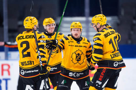 Skellefteås Oskar Nilsson jublar
