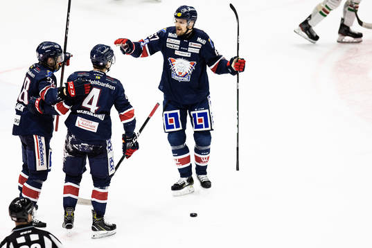 Linköpings Jaakko Rissanen jublar