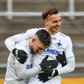 IFK Norrköpings Sead Haksabanovic och Henrik Castegren jublar efter mål 2-1