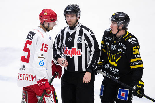 Almtunas Marcus Karlström och Västerås Alexander Lunsjö