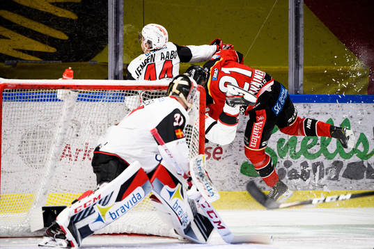 Malmö Redhawks Jesper Jensen Aabo och Luleås Juhani
