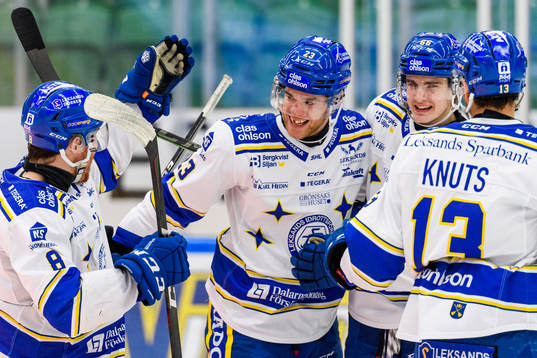 Leksands Mirco Muller jublar med lagkamraterna