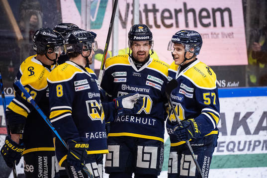 s Axel Holmström jublar