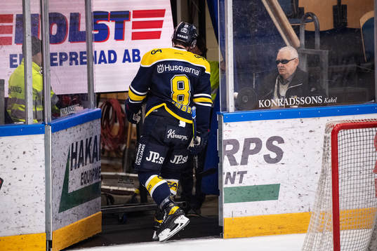 s Jordan Murray lämnar isen