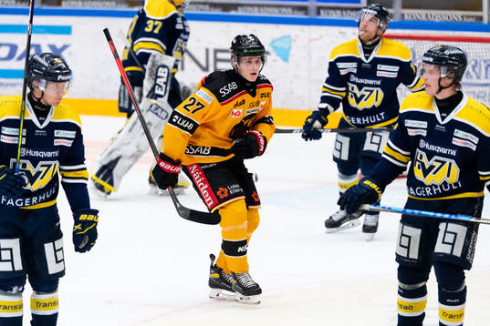 Luleås Nils Lundkvist jublar