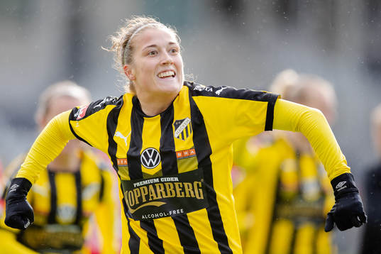 Häckens Filippa Angeldahl jublar efter 3-1 på straff