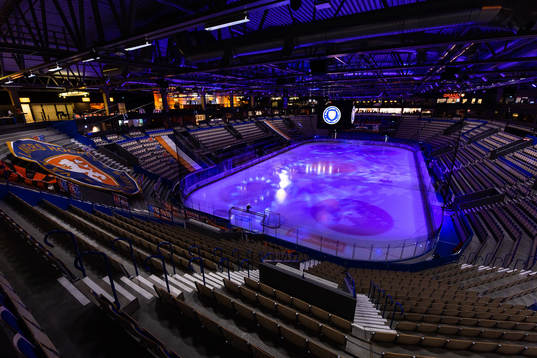 Interiör vy från Vida arena före ishockeymatchen i SHL